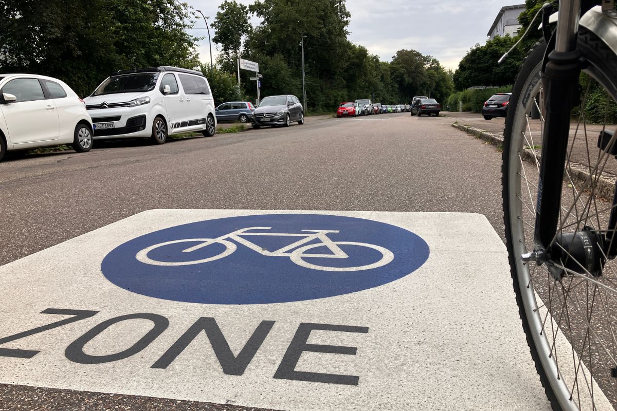 Fahrradzone in Oberesslingen Fahrradzone in Oberesslingen