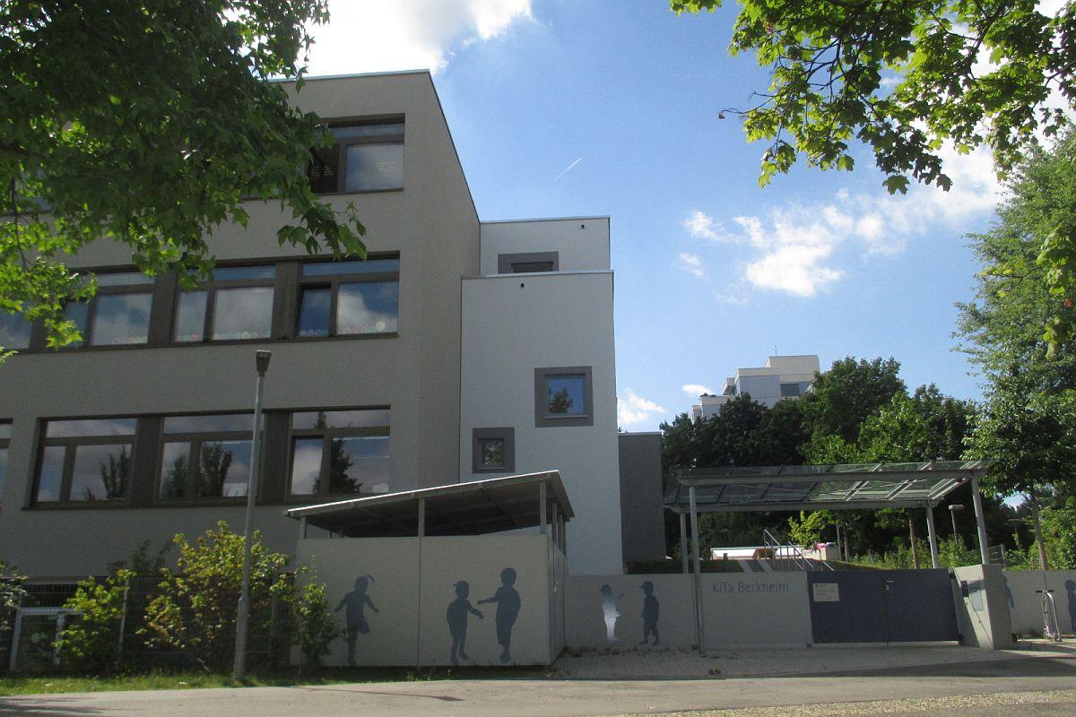 Gebäudeansicht der städtischen Kindertageseinrichtung Berkheim Ulrichstraße