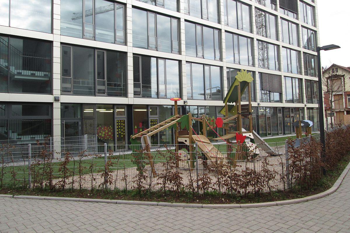 Gebäude der Kindertagesstätte Little Giants in der Mettinger Straße