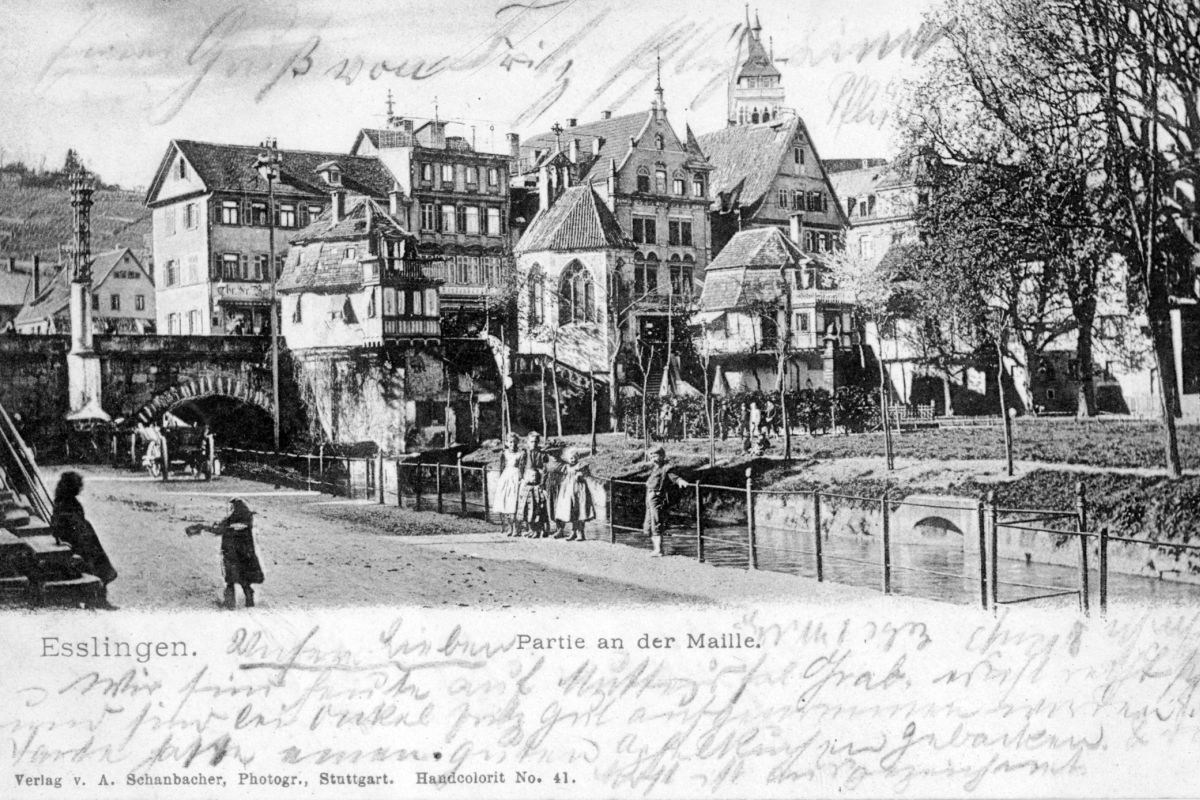 Alte Ansichtskarte des westlichen Teils der Maille mit der Inneren Brücke und dem Turm der Stadtkirche St. Dionys im Hintergrund