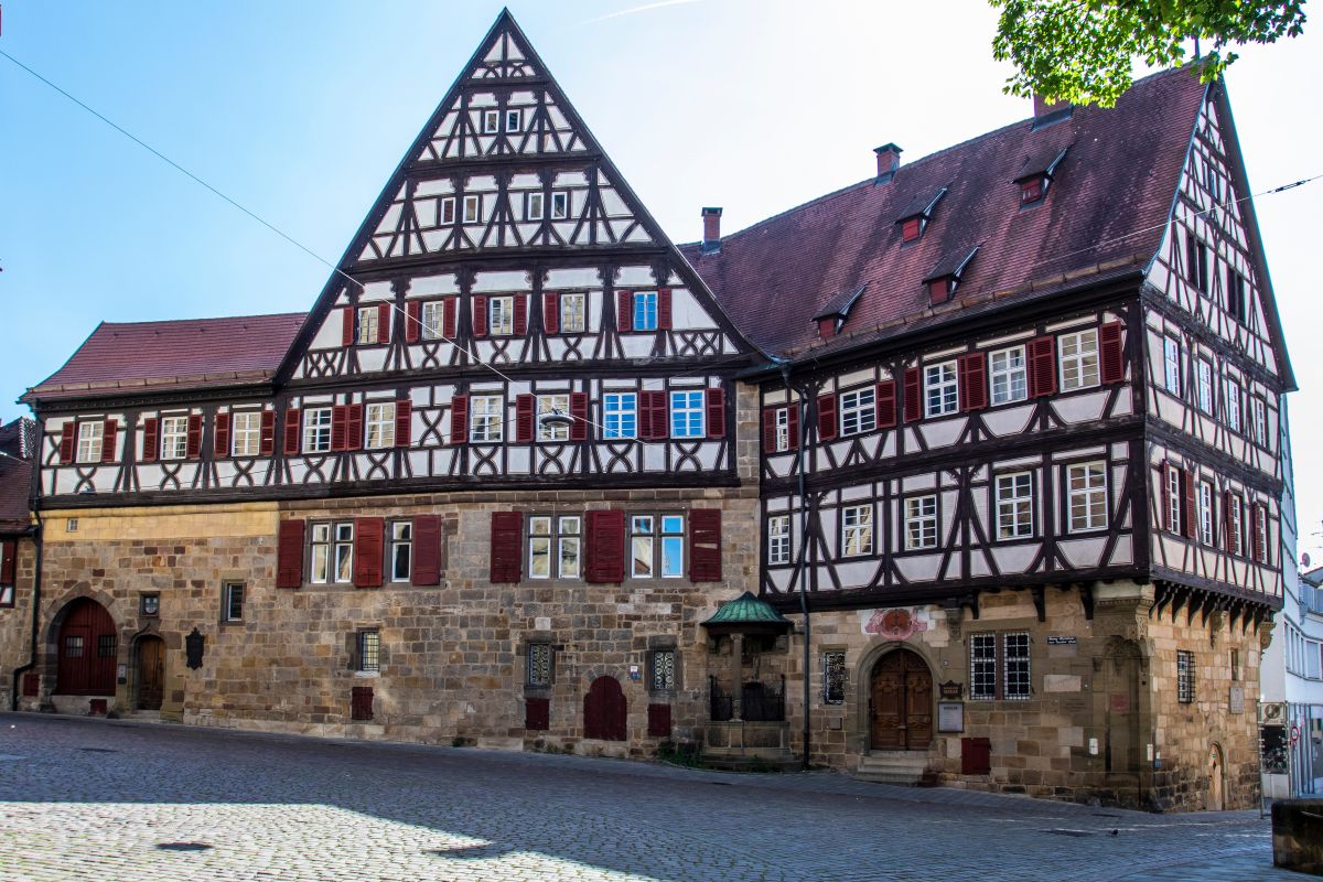 Kessler Blick auf den Speyrer Pfleghof, Firmensitz der Sektkellerei Kessler